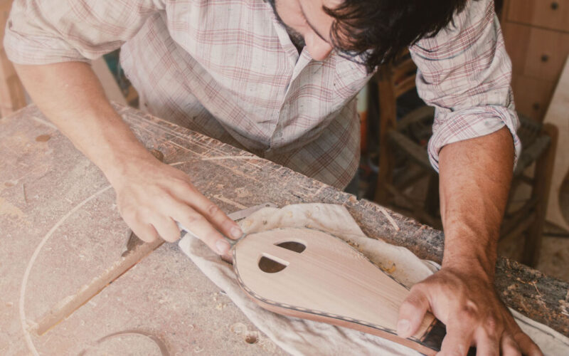 pantelis_Lyra-sanding_header